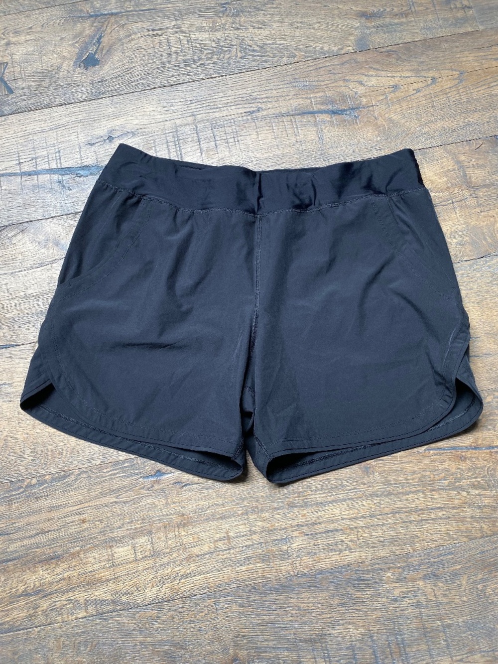 Lands' End Women’s Black Active Board Shorts - Size 18